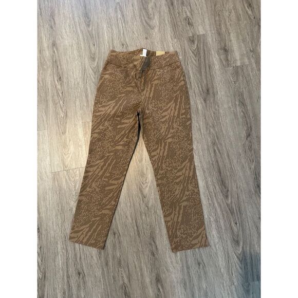 Chico's Performance Stretch Pants Brown Animal Print Small or Size 1 NWT - Picture 2 of 7